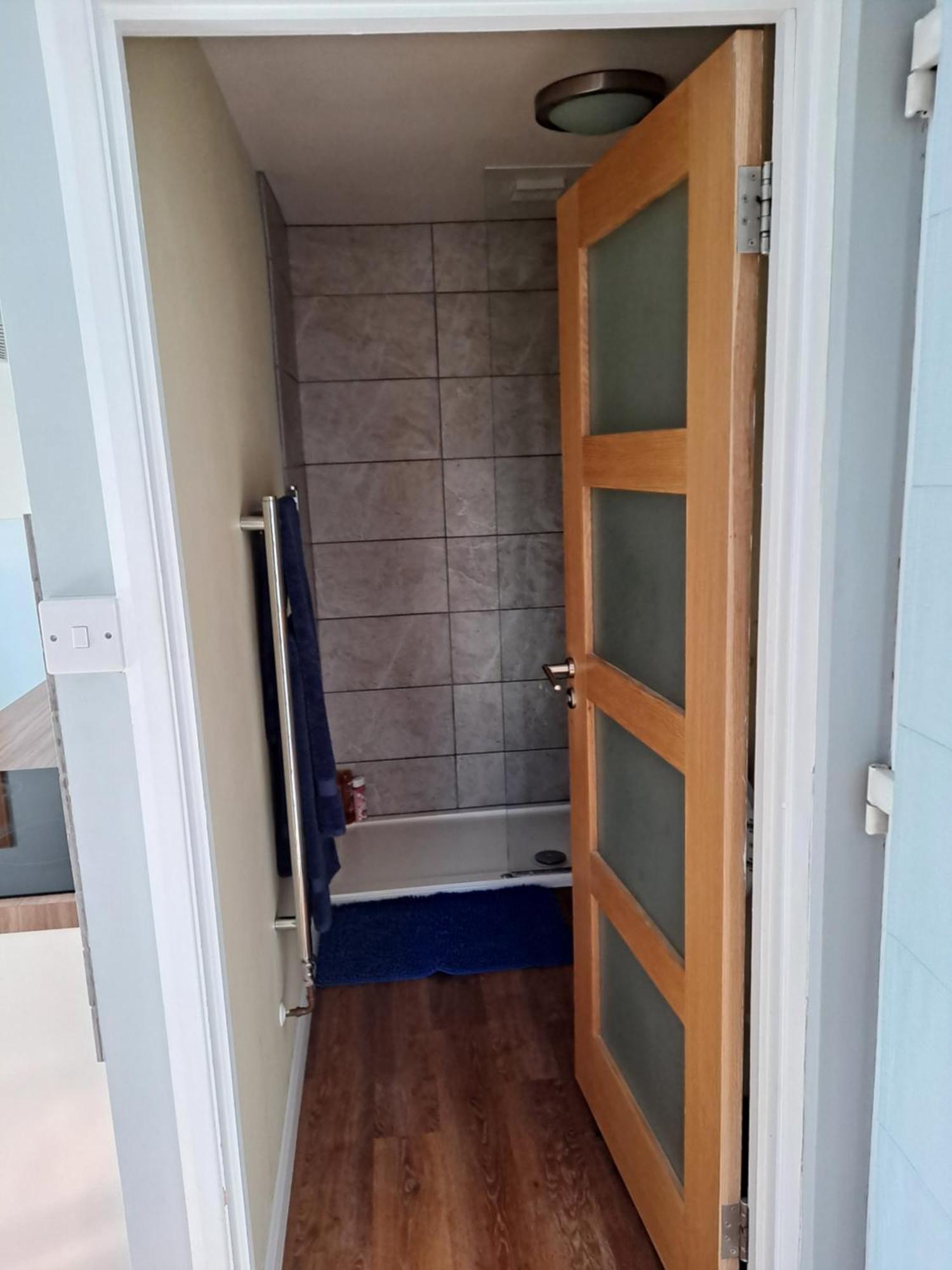 Cheltenham Studio Apartment Exterior photo